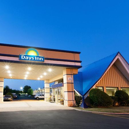 Days Inn By Wyndham נורמן מראה חיצוני תמונה