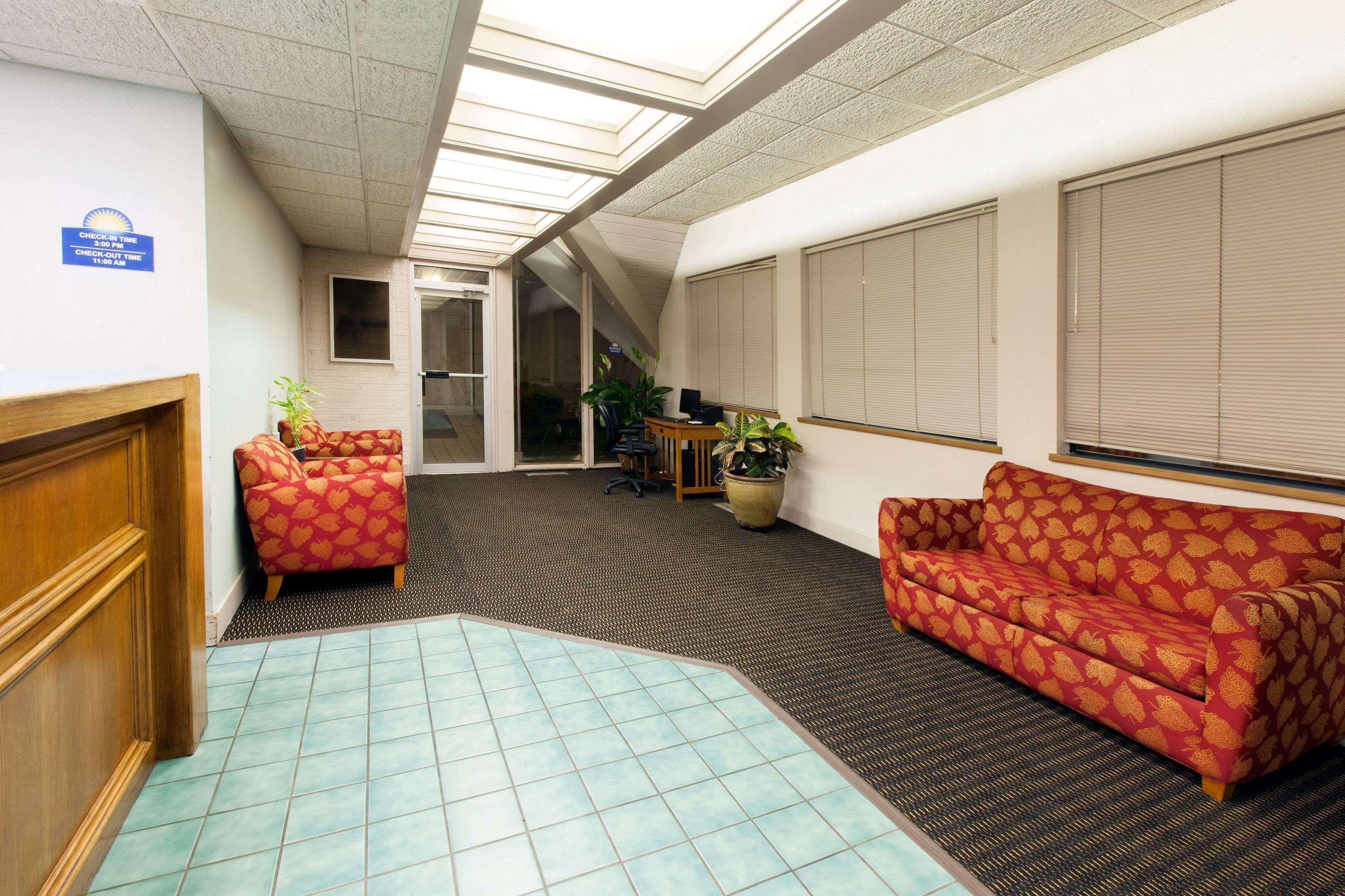 Days Inn By Wyndham נורמן מראה חיצוני תמונה